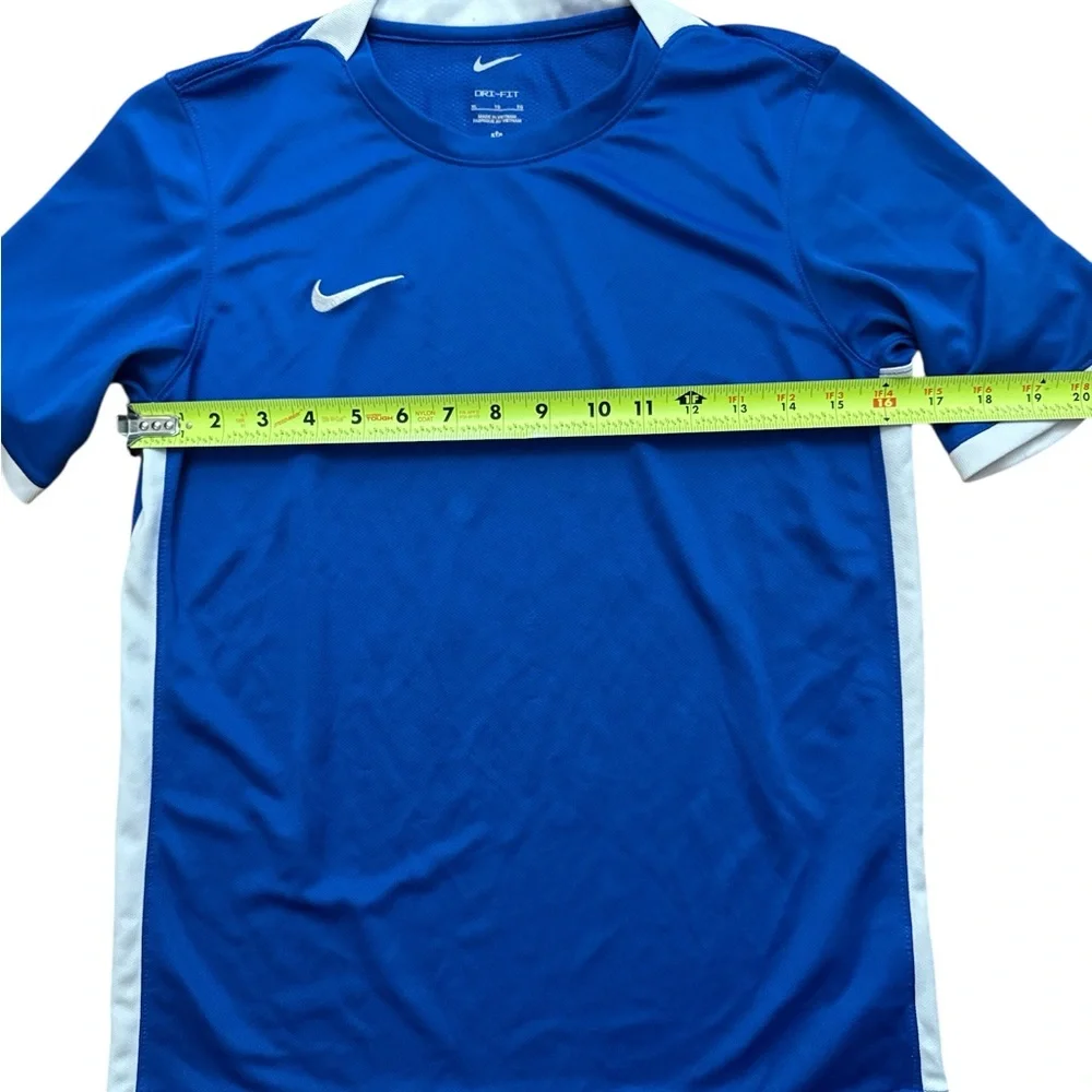 Nike Dri-Fit Youth Boys Blue Athletic Shirt Size XL Lightweight Breathable‎ Nike